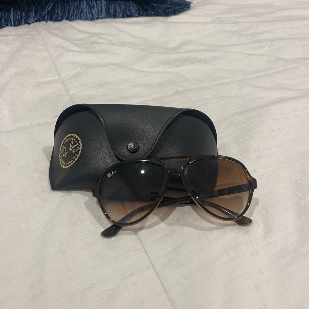 Tortoise CATS 5000 classic Ray Ban Sunglasses